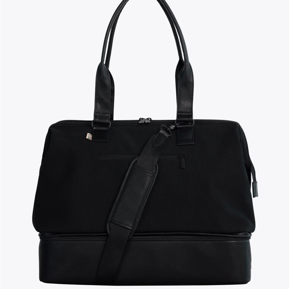 The Weekender 
in Black Beis